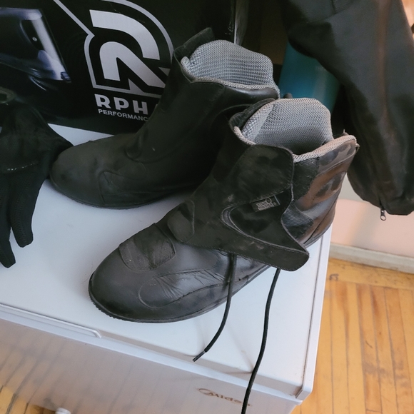 Tourmaster response boots - Picture 1 of 2